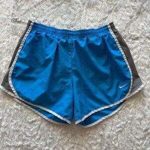 Girls Nike Dri-Fit Running Shorts - XL